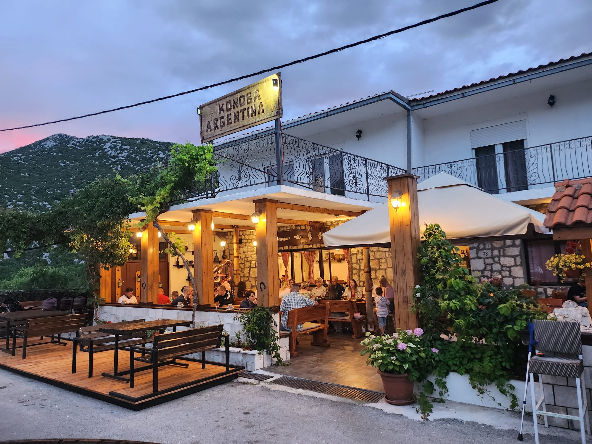 Testimonial Background